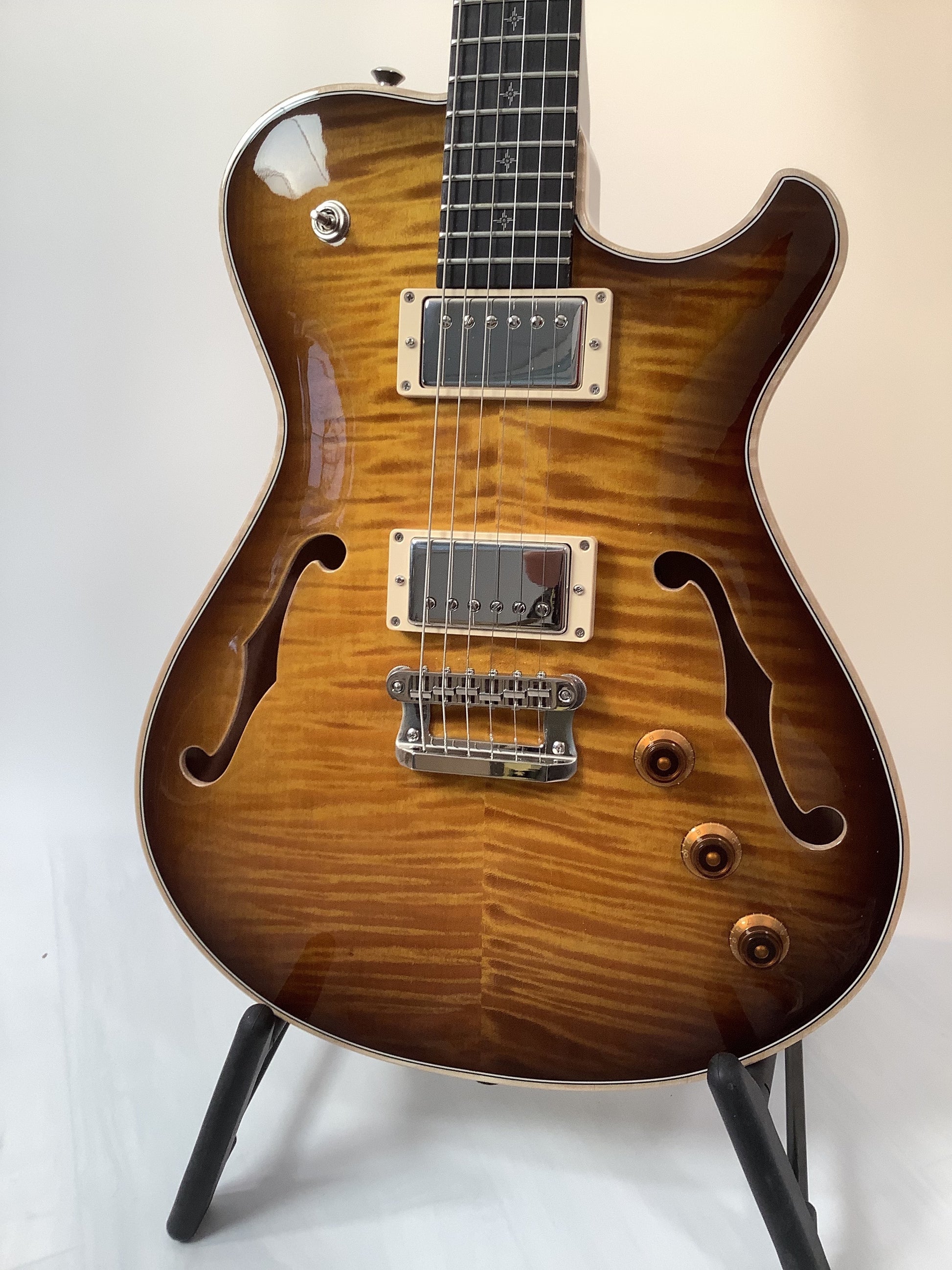 Knaggs Chena Dark TobaccoBurst