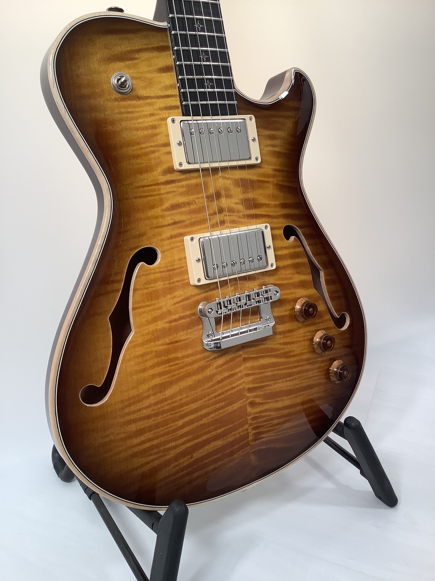 Knaggs Chena Dark TobaccoBurst