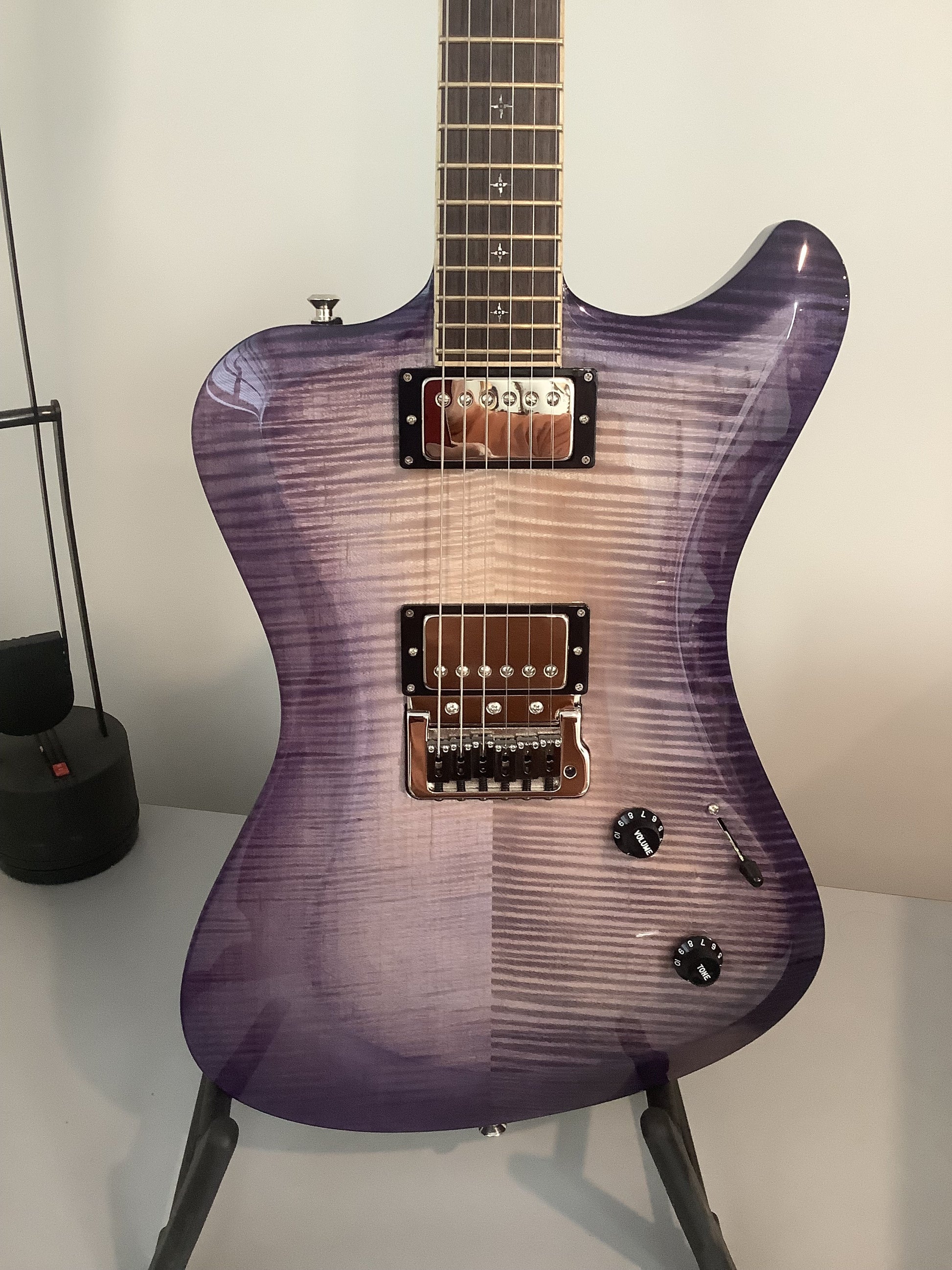 Knaggs Tuckahoe Trans Purple Fade