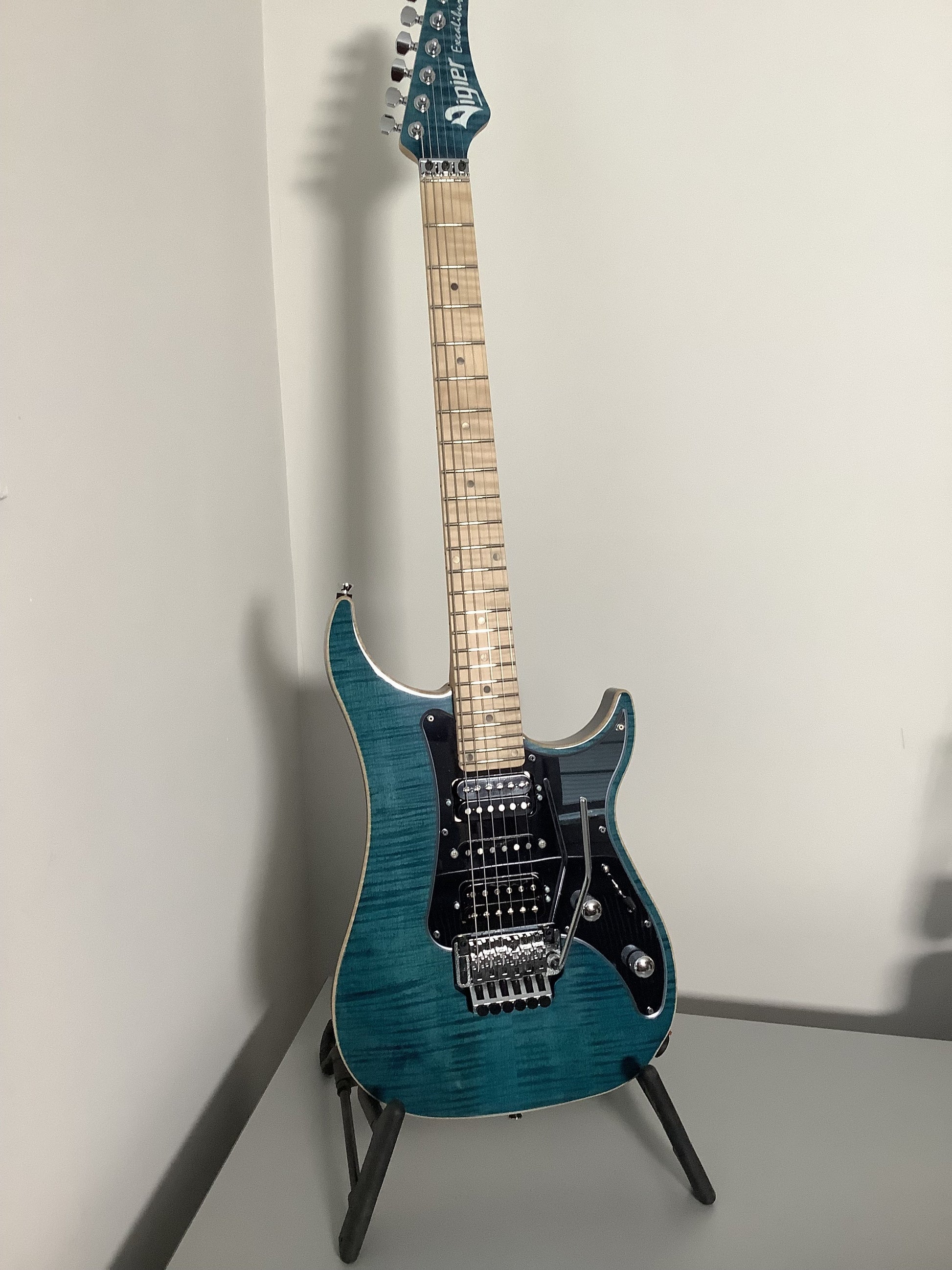 Vigier Excalibur Custom HSH Deep Blue