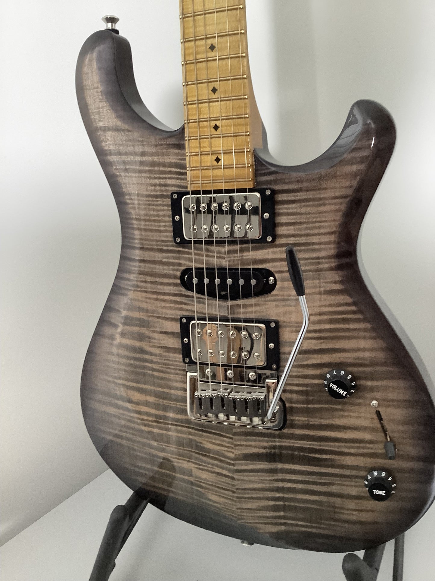 Knaggs Severn X Trem HSH Charcoal