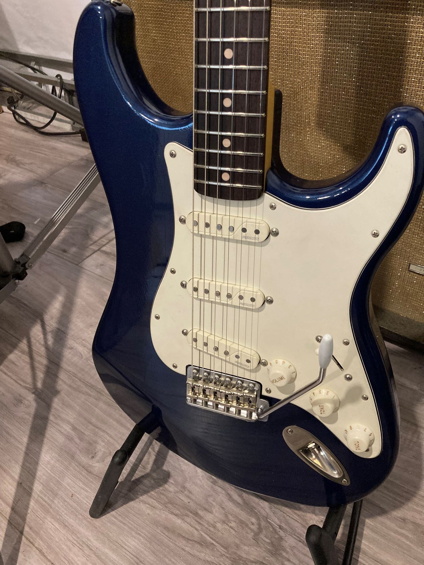 LsL Instruments Saticoy Carl Verheyen Studio  CV Blue